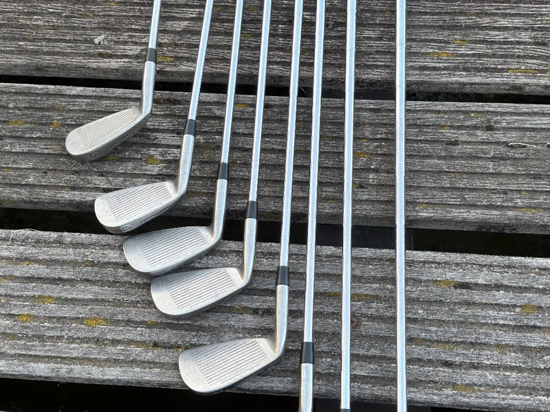 Dunlop Black TI 3-P Irons